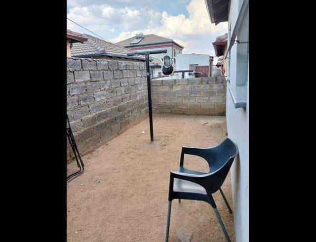 2 BEDROOM HOUSE FOR SALE IN CLAYVILLE